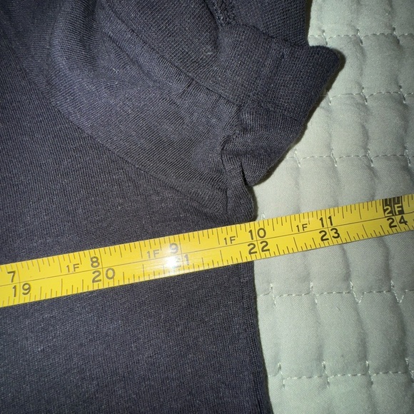 Varley Women’s Black T-Shirt. Size oversized small. EUC. - Picture 4 of 10